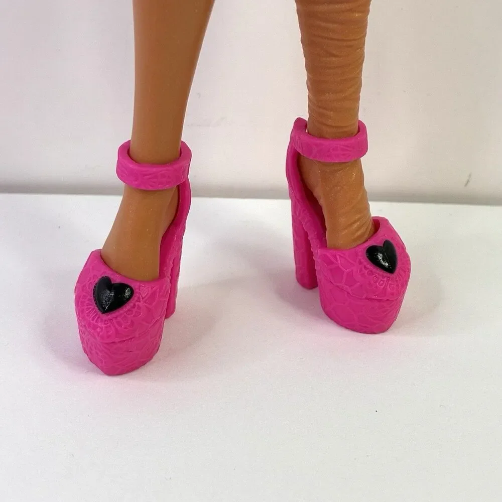 Monster High G3 Draculaura Monster Ball Pink Heels Shoes
